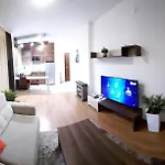 Lejlighedshotel 500м. от лифта сладък дом в белведере комплекс 4*