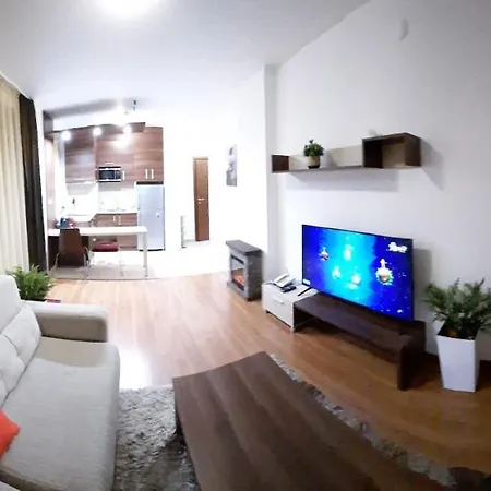 Apart-hotel 500м. от лифта сладък дом в белведере комплекс 4*