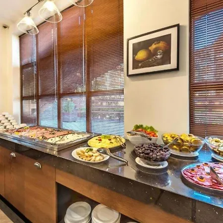 500м. от лифта сладък дом в белведере комплекс 4*